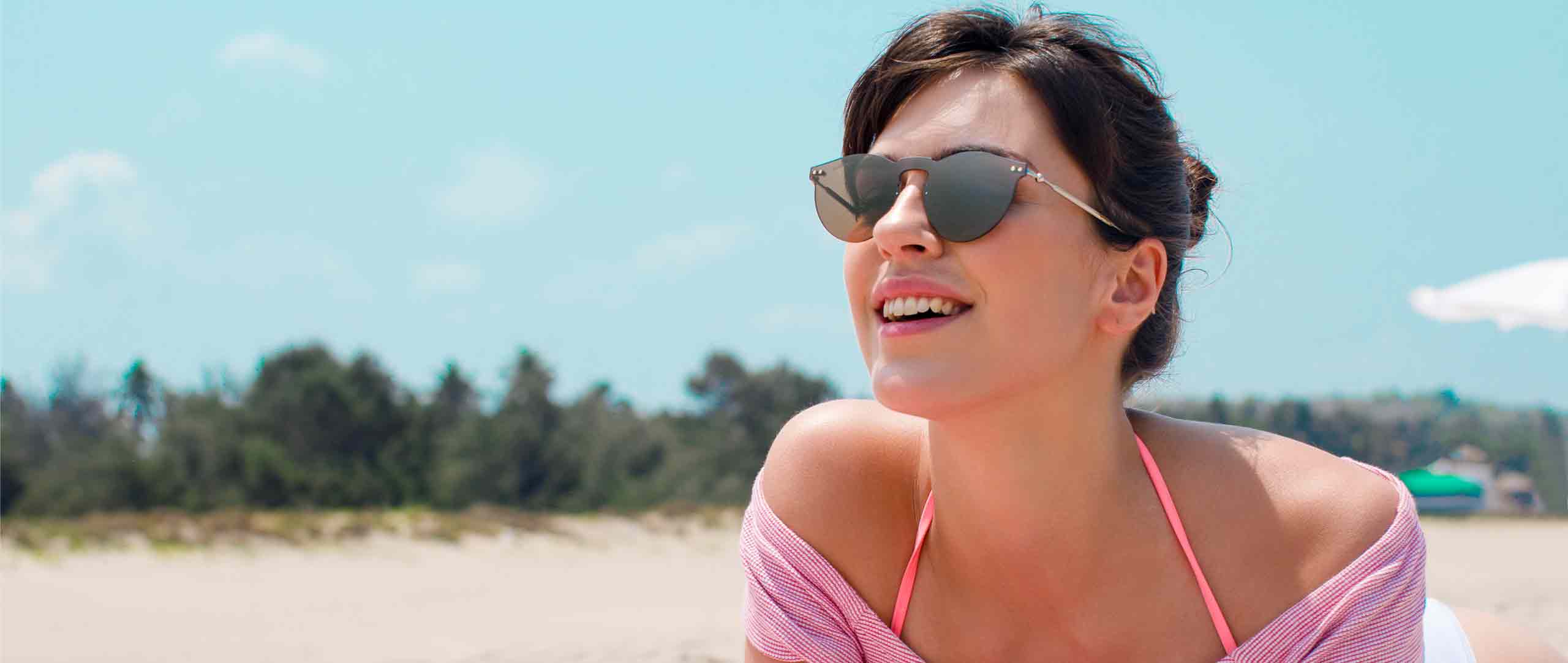Are Transparent Sunglasses a Good Idea For Your Beach Vacation